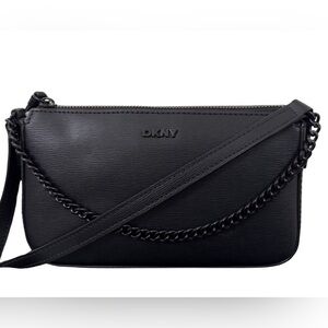 DKNY Black Chain Crossbody Bag size 22cm*14cm